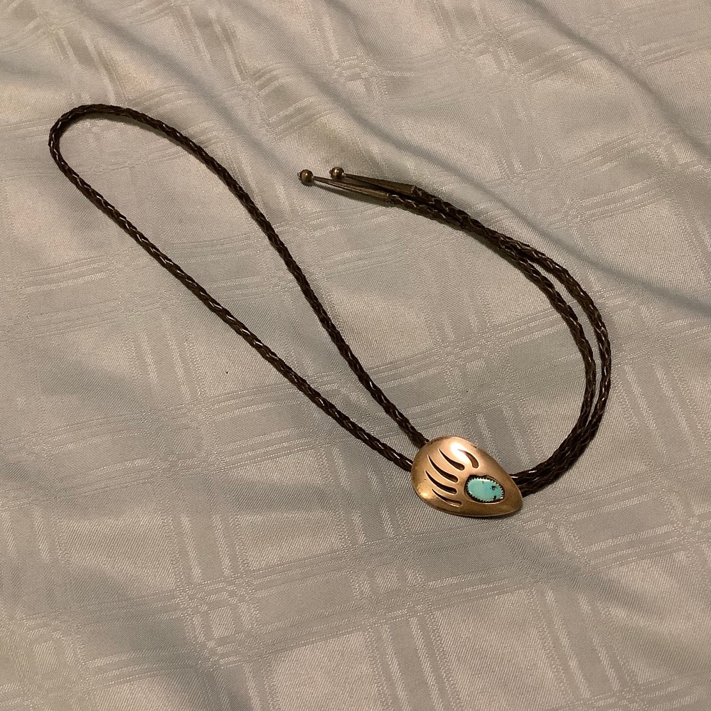 VINTAGE "TN" STERLING BEAR CLAW BOLO TIE